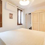 Apartment Contemporary In Ff