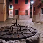 Contemporary In Ff * Venice